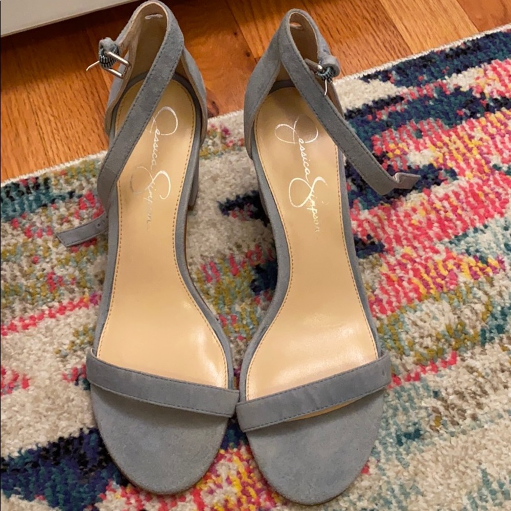Shoes - Picture 2 of 9